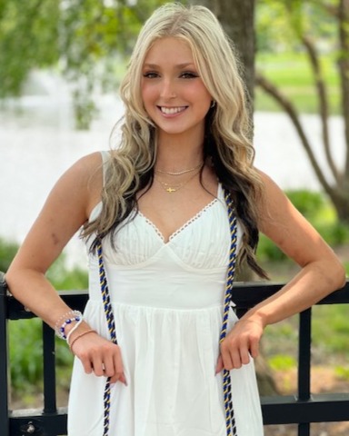 senior photo of Brittany Morgan Beallis