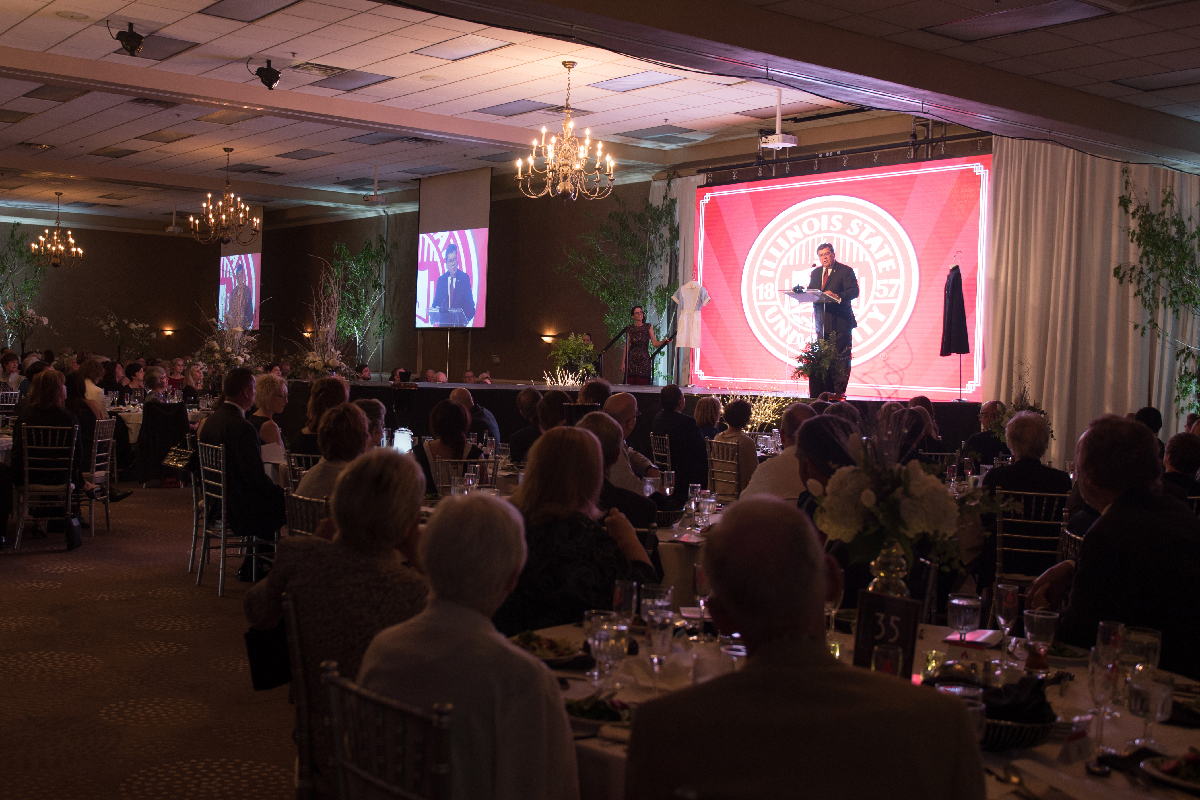 ISU president Larry Dietz speaks at gala